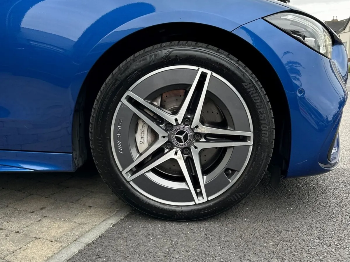 Mercedes-Benz C-Class C300e Estate AMG Line Premiu - Image 4