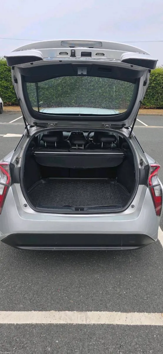 Toyota Prius (2016)

HYBRID LUXURY new nct - Image 5