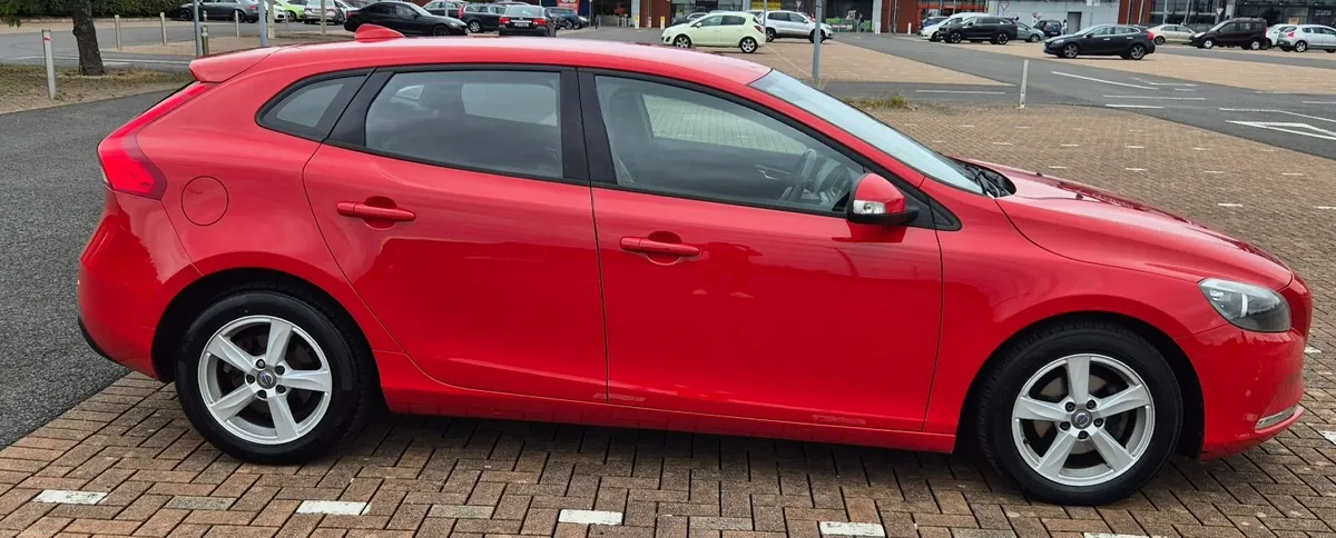 Volvo V40 1.6 Diesel D2 ES 2014 112BHP 5Dr - Image 3