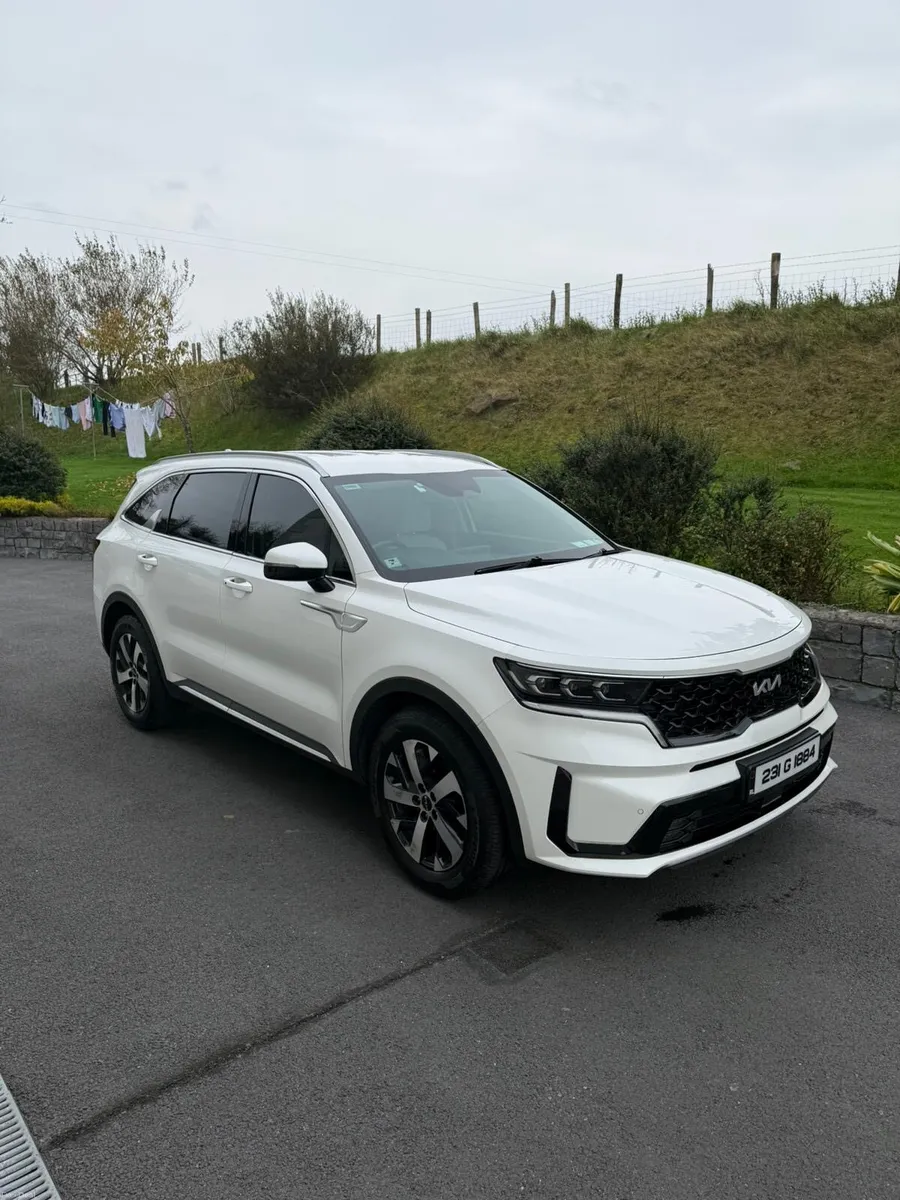 Kia Sorento 2023 - Image 1