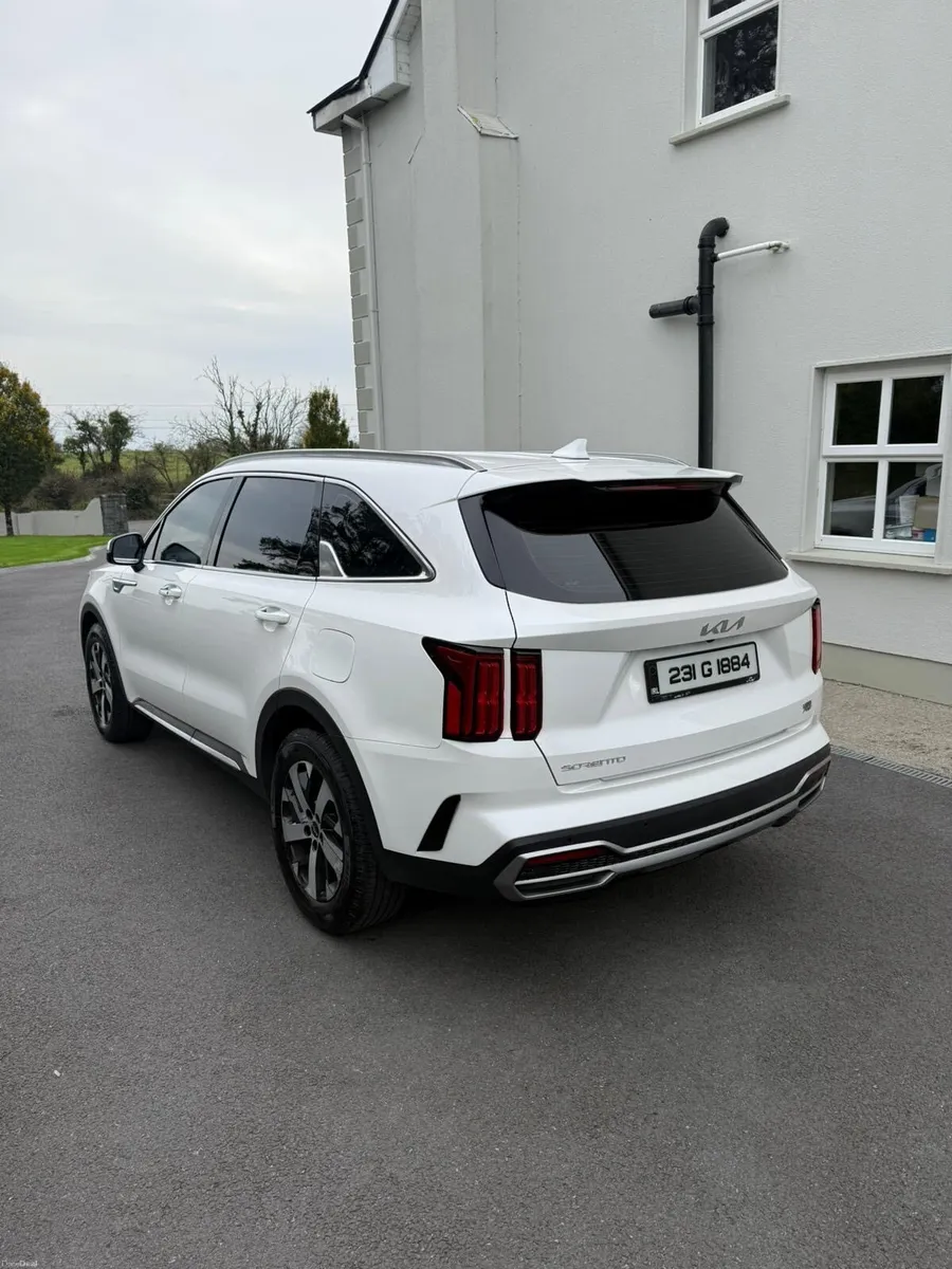 Kia Sorento 2023 - Image 5