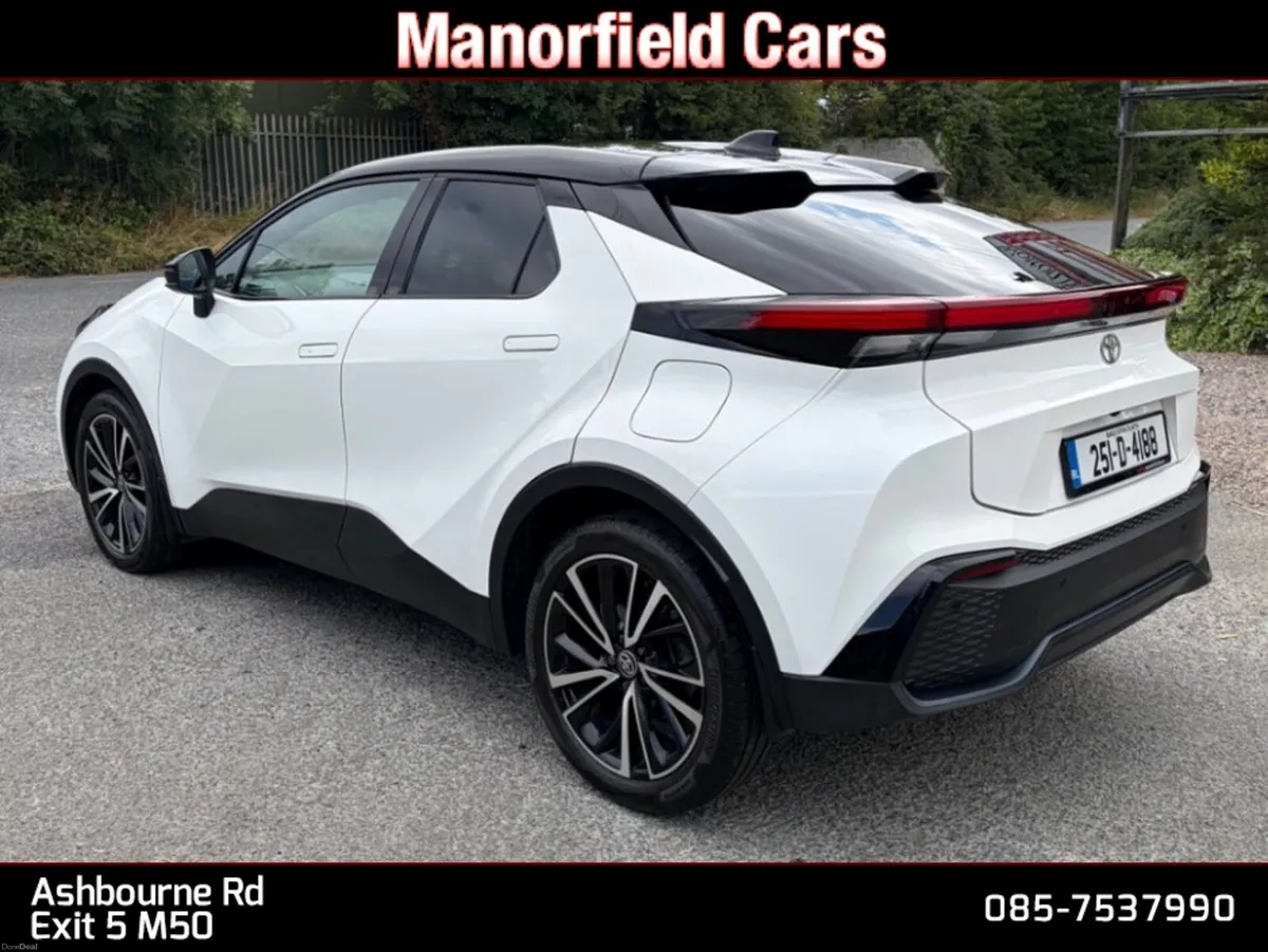 2025 251 Toyota C-HR Sol PHEV 2.0 Hybrid 233BHP - Image 6