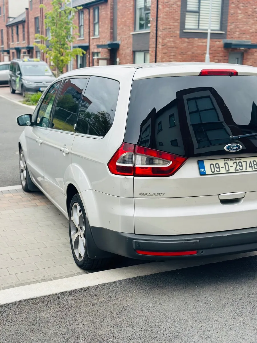 Ford Galaxy 2009 - Image 3