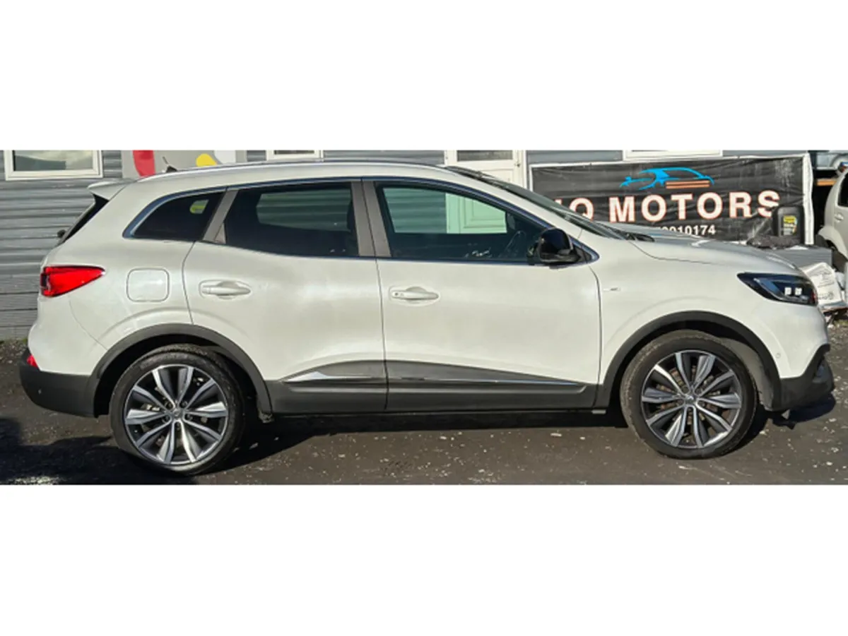 Renault Kadjar Bose 1.2 Automatic Petrol  Low Mile - Image 6