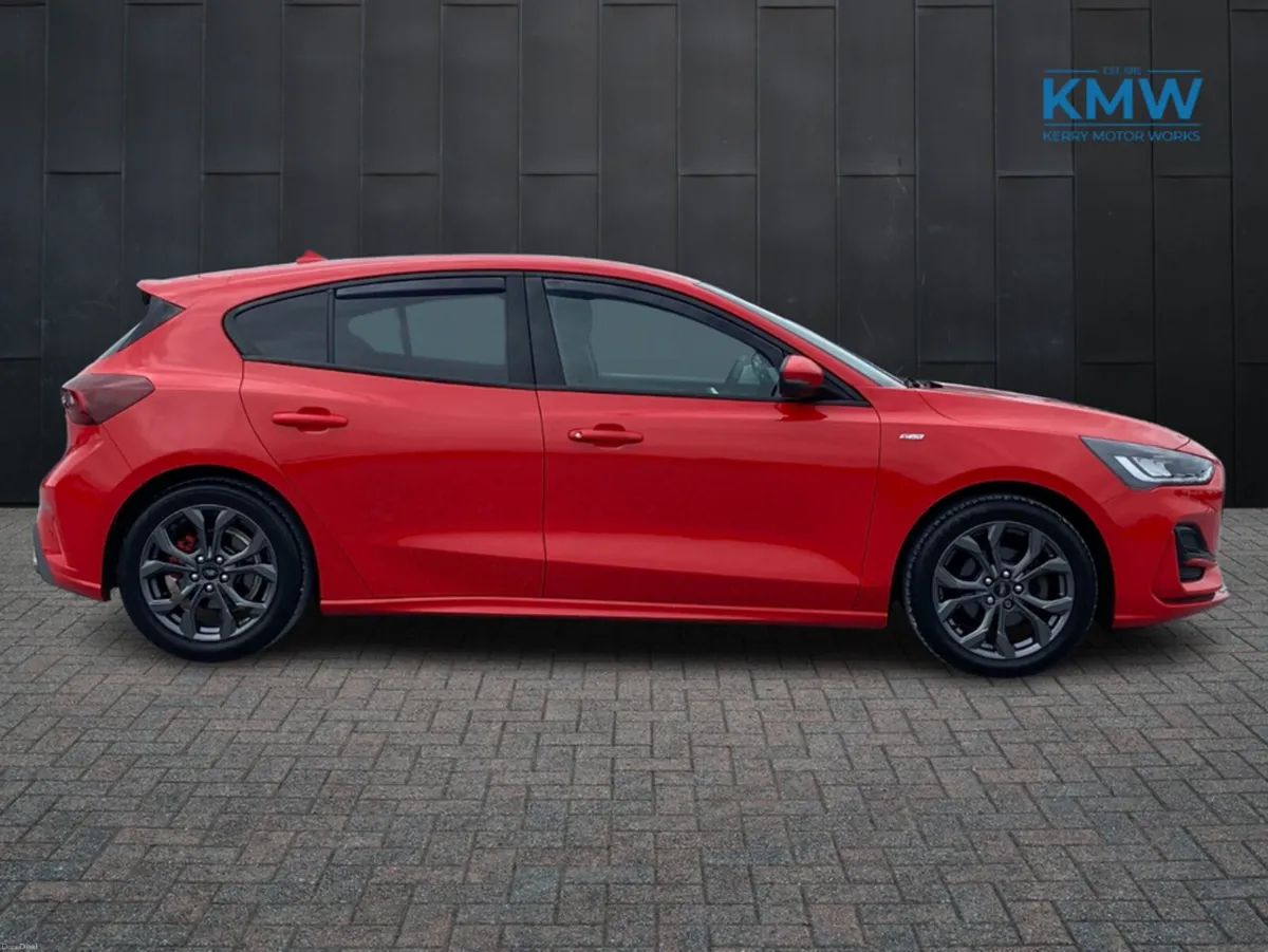 Ford Focus ST-Line 125BHP - Image 4
