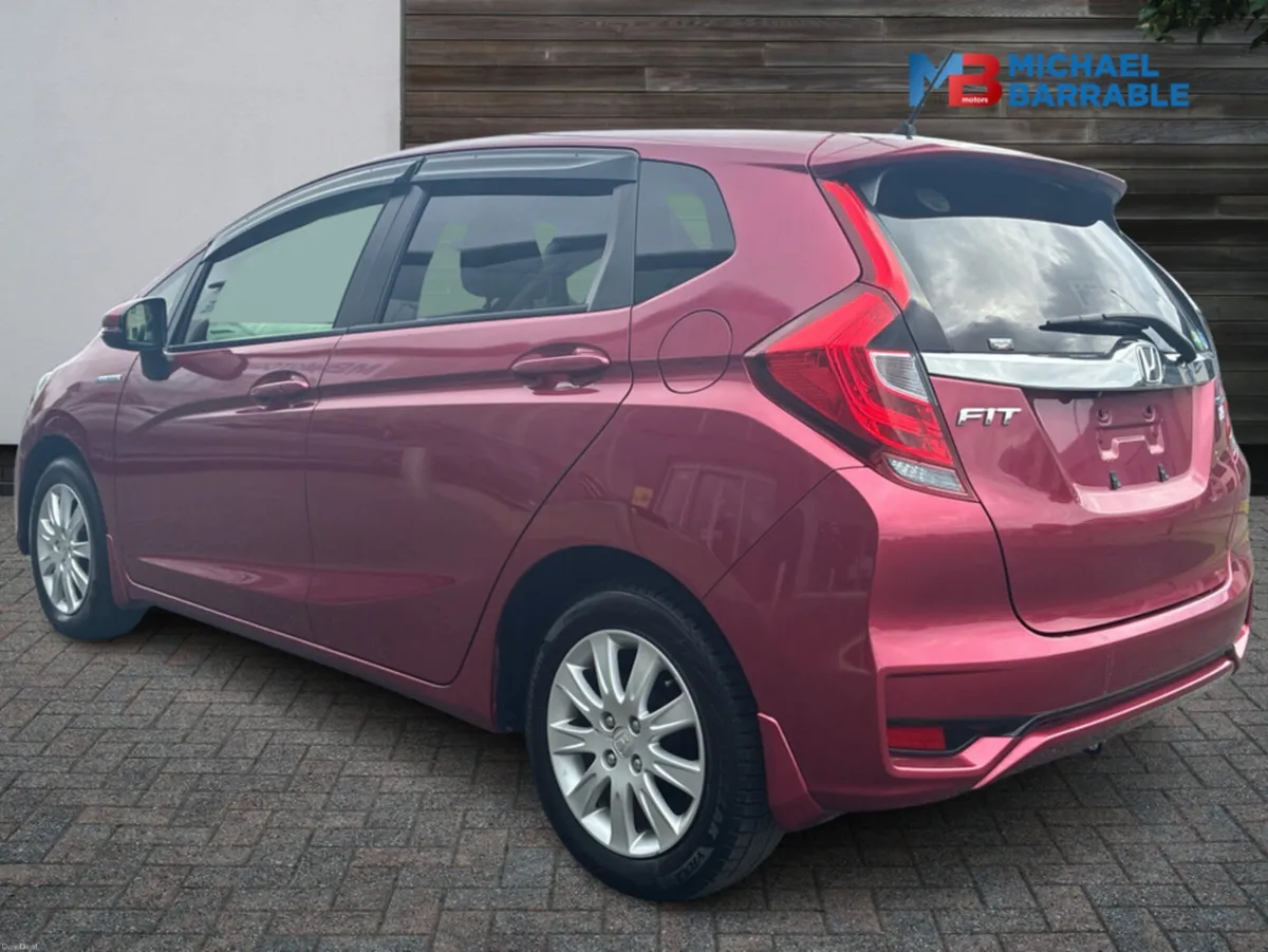 Honda Fit Hybrid Automatic - Image 3