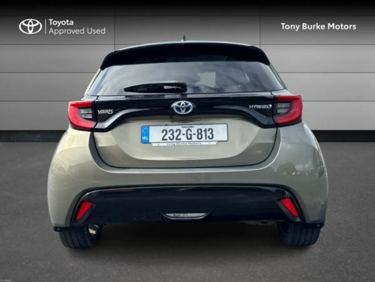 Toyota Yaris - Hybrid - New Generation - PLATINUM - Image 5