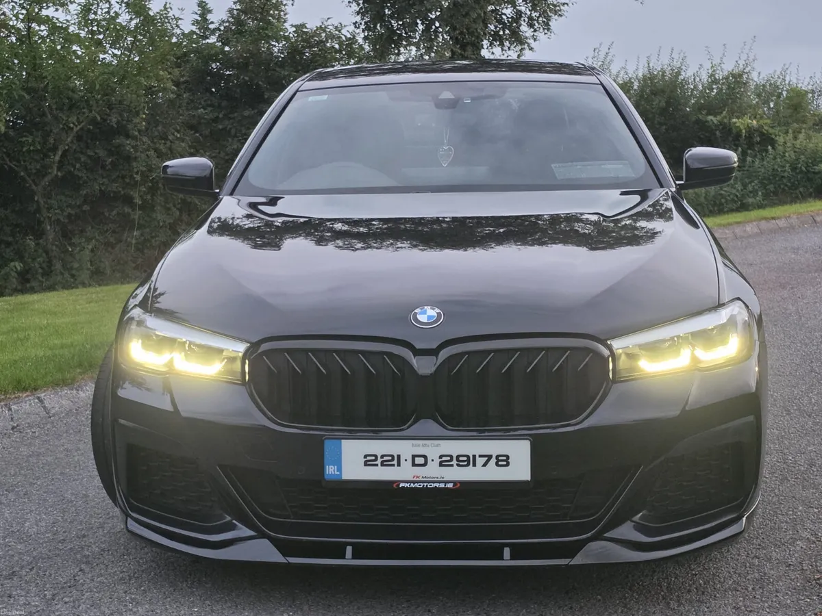 BMW 5-Series 2022 520D msport - Image 3
