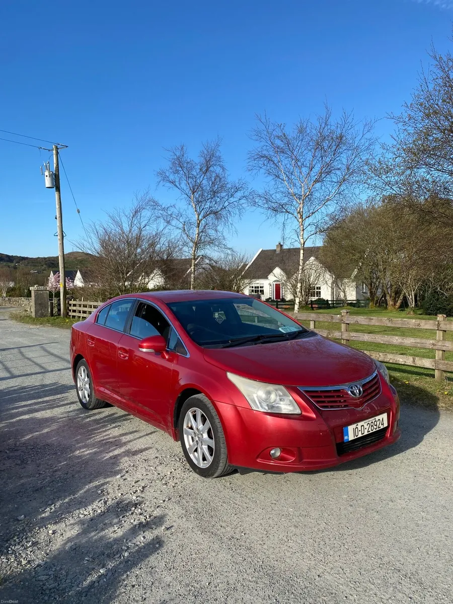 Toyota Avensis 2010 - Image 1