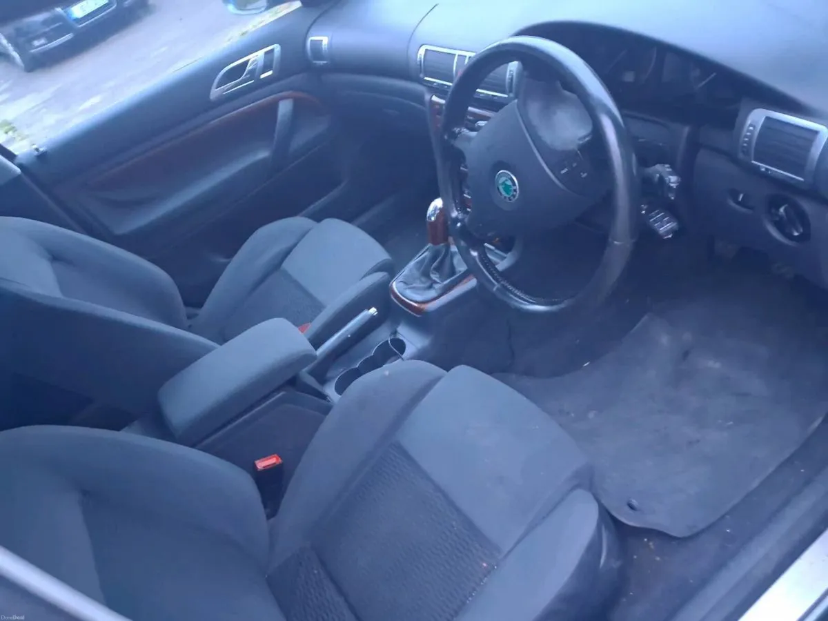 Car - Image 1