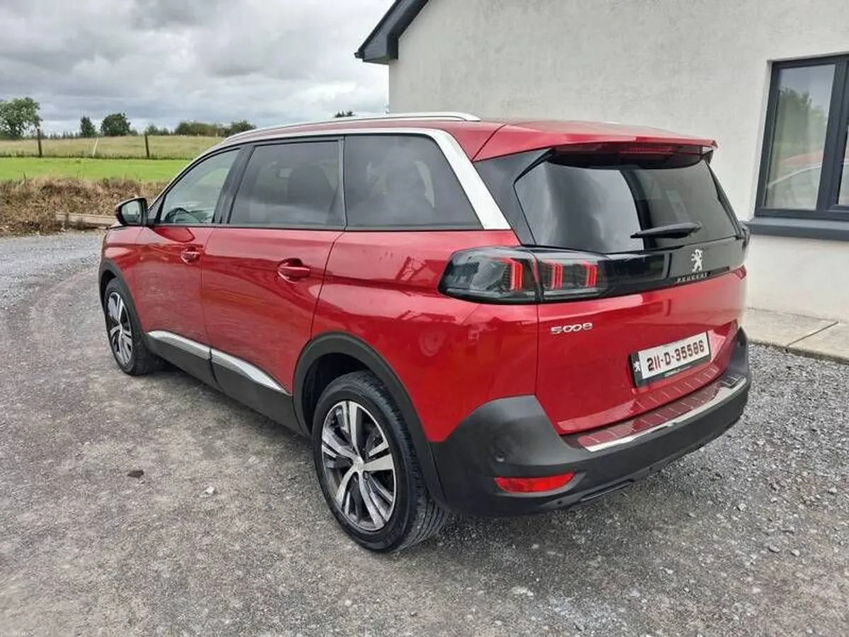 2021 Peugeot 5008 - Image 3
