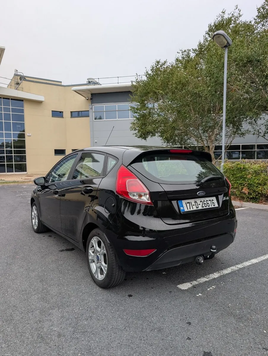 Ford Fiesta 2017 - Image 2