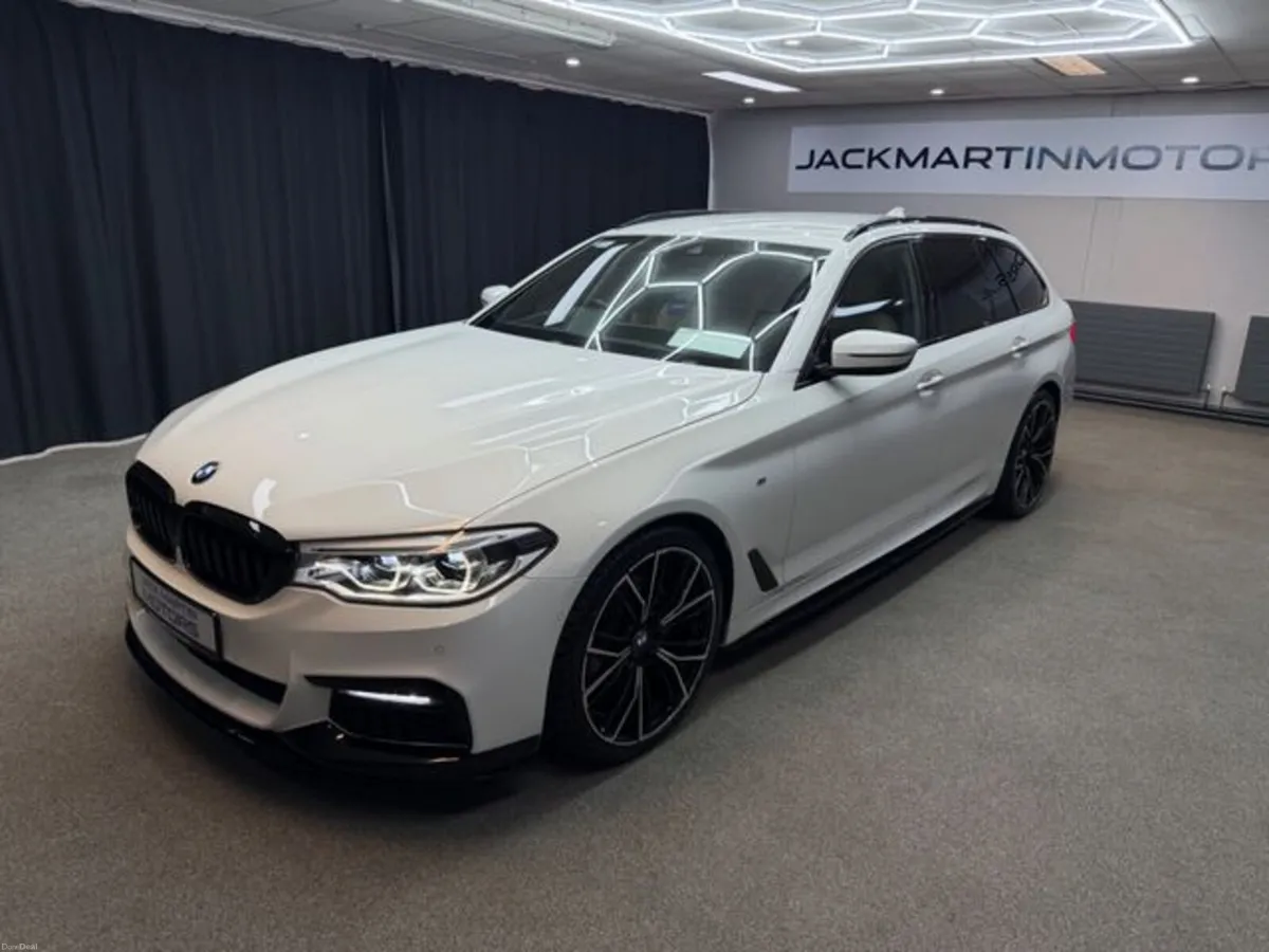BMW 5-Series 523D Touring M Sport **Deposit Taken* - Image 4