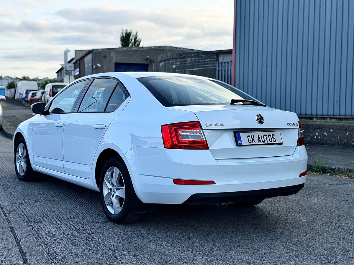 🔴 Skoda Octavia T.B/W.P Done High Spec - Image 5