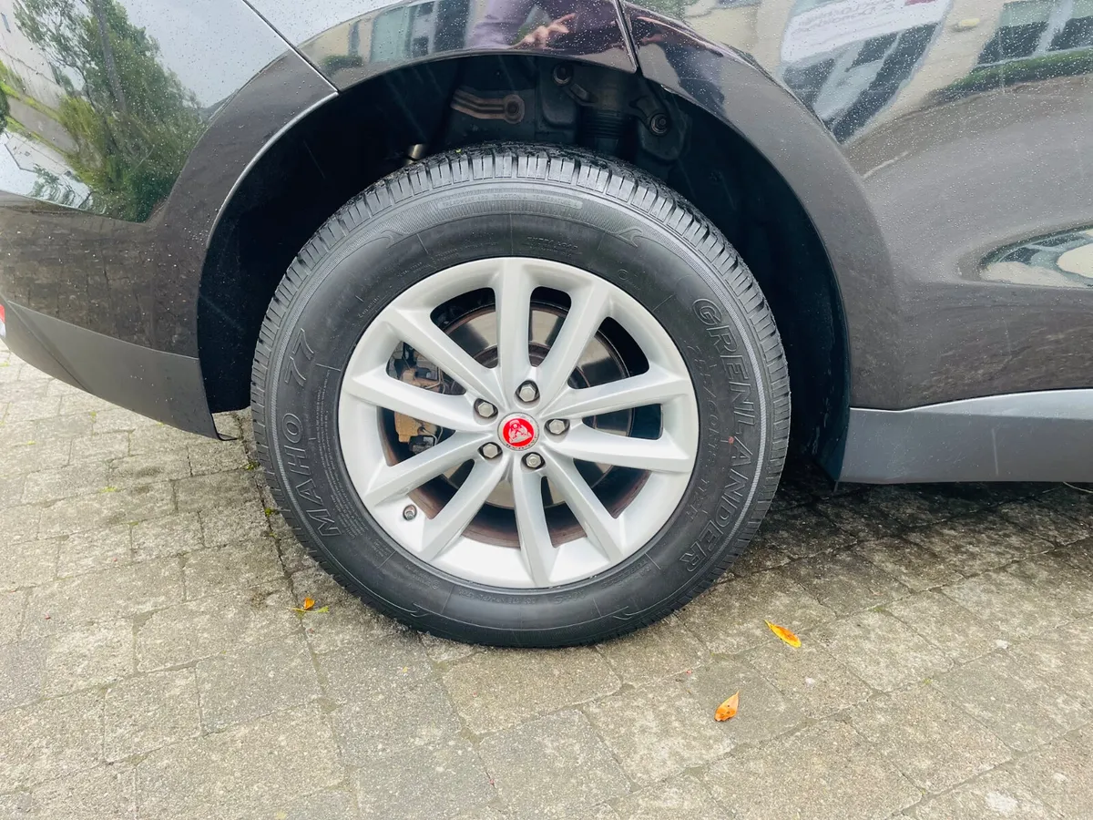 182 JAGUAR F-PACE 2.0D AWD PORTFOLIO AUTOMATIC - Image 6