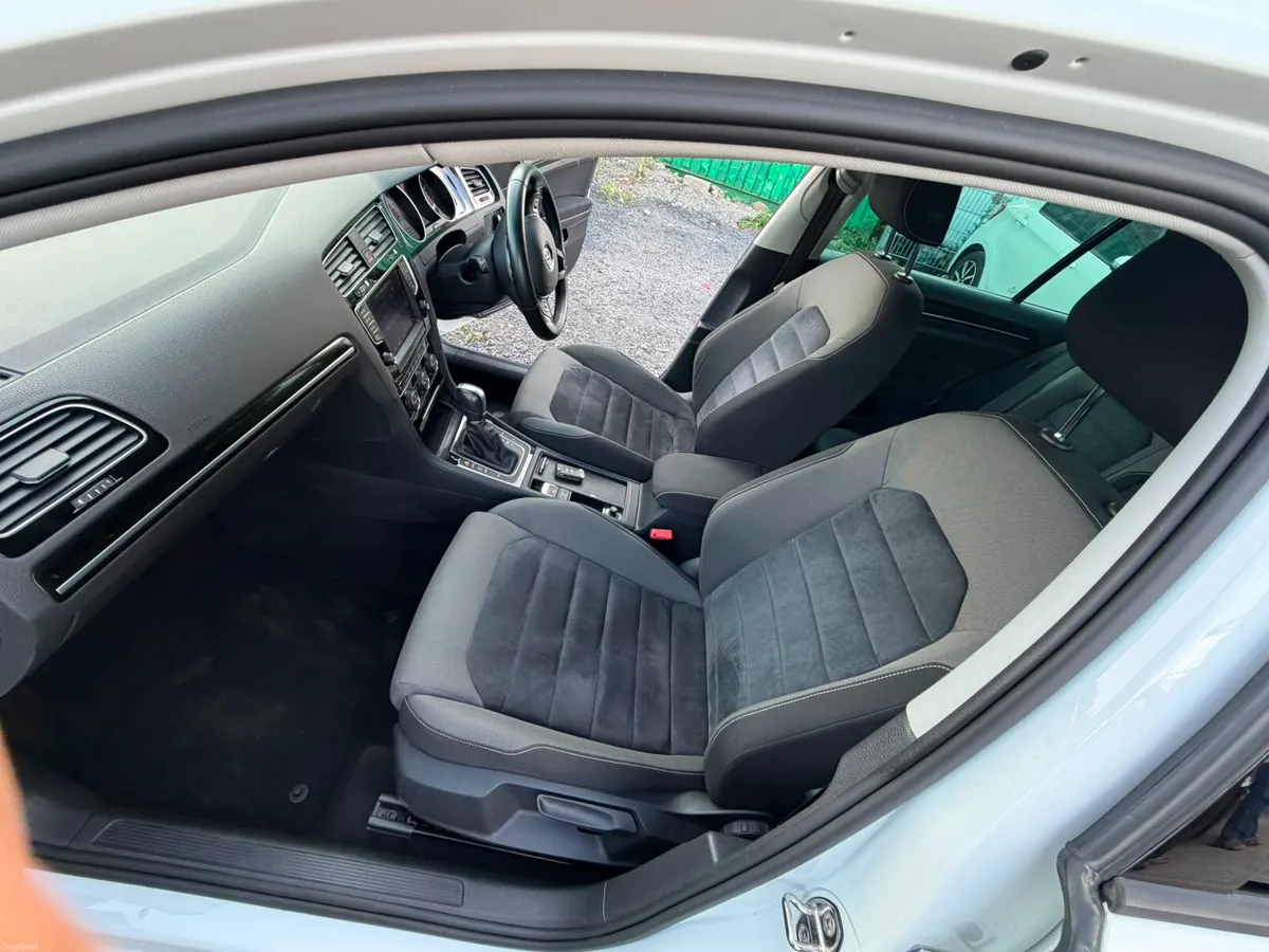2017 Volkswagen Golf 1.4TSI Highline DSG Automatic - Image 5