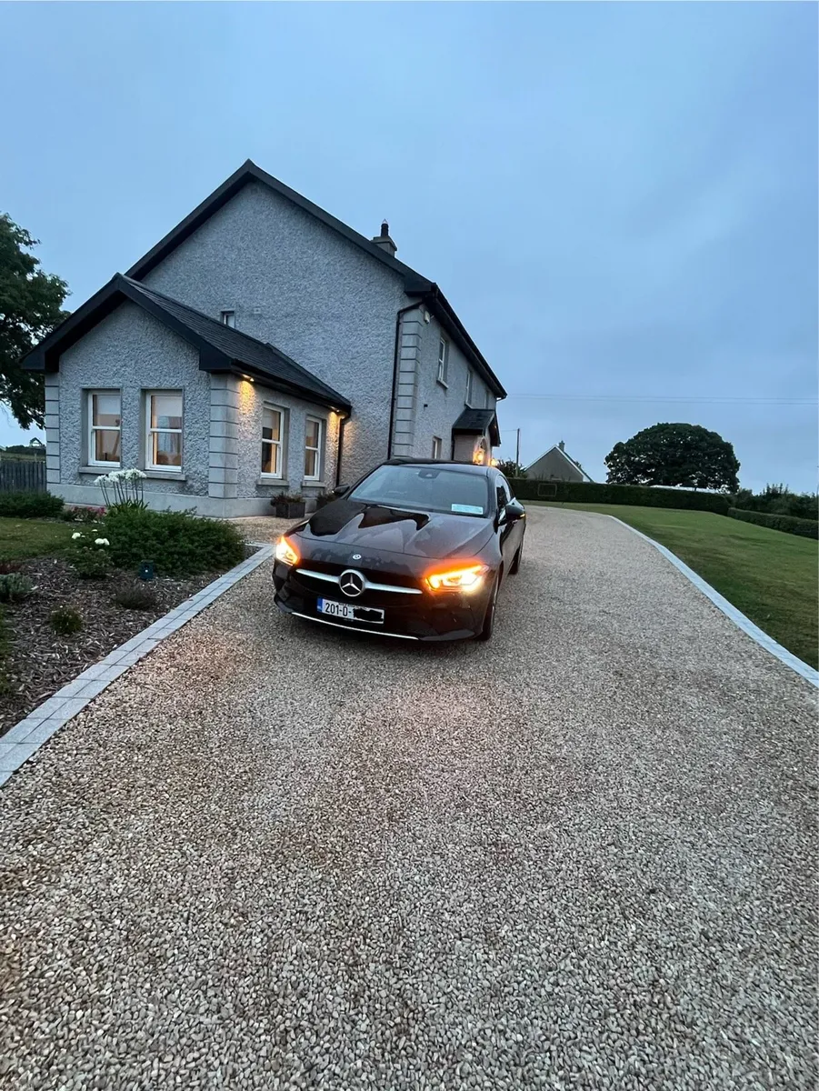 Mercedes Benz CLA 200D - Image 5