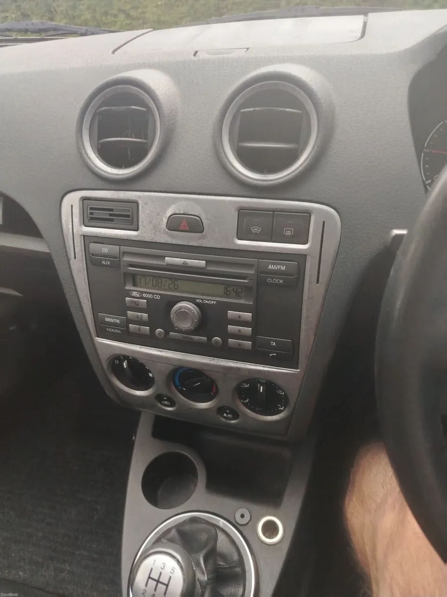 Ford Fusion 2009 - Image 2