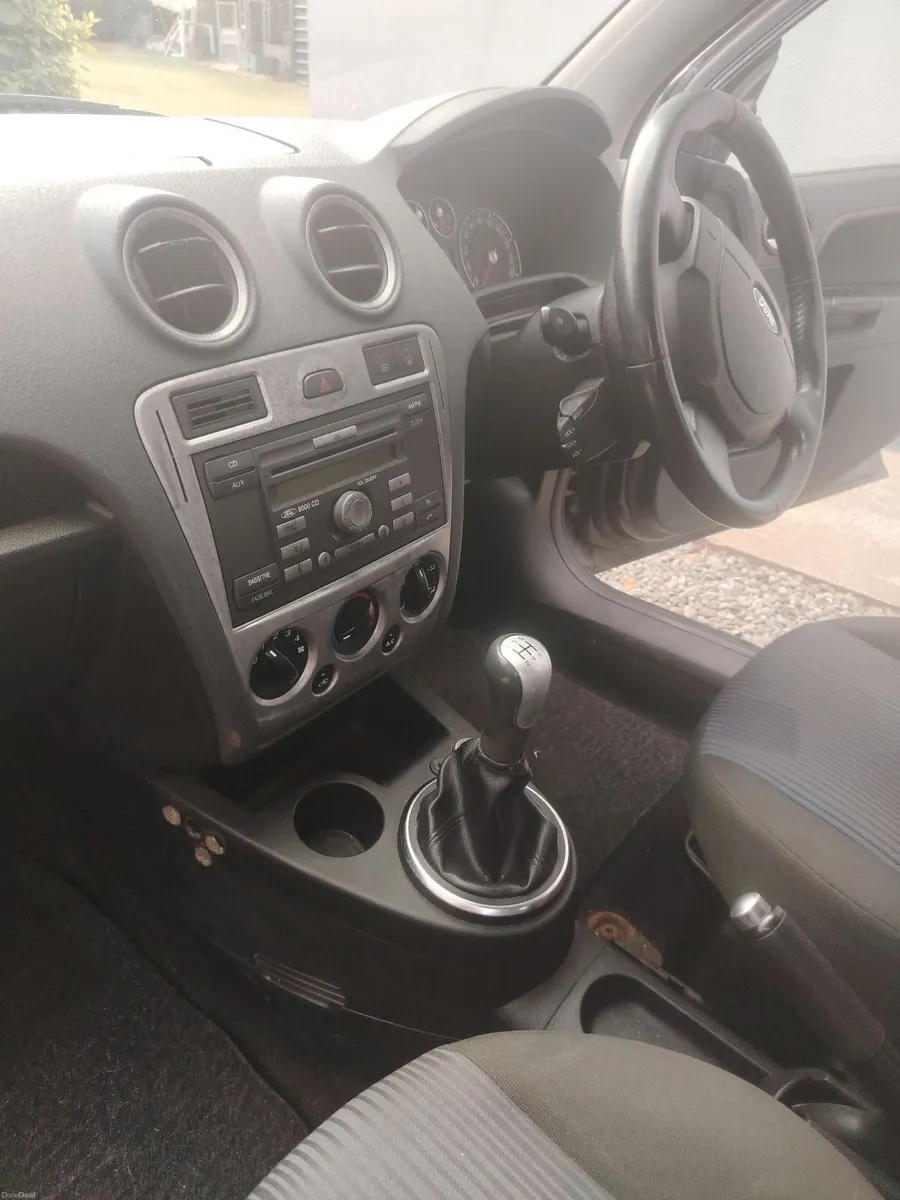 Ford Fusion 2009 - Image 6