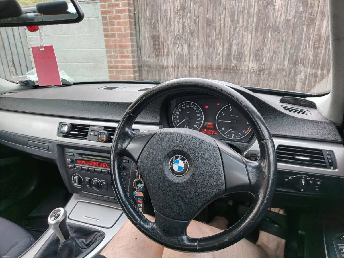 BMW 316i - Image 6