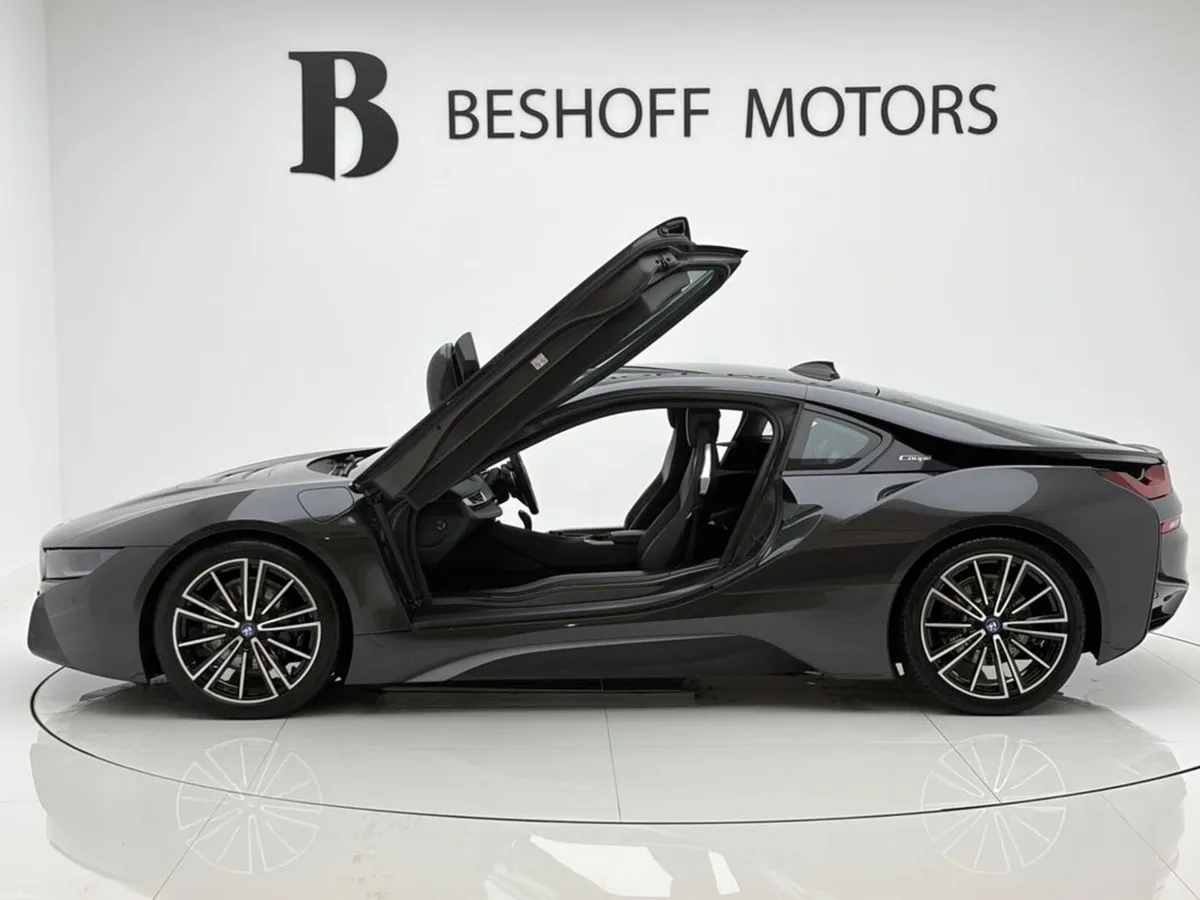 BMW i8 1.5 HYBRID COUPE=LOW MILES//HUGE SPEC//D RE - Image 2