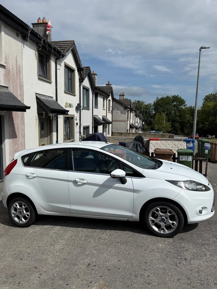 Ford Fiesta 2012 - Image 1