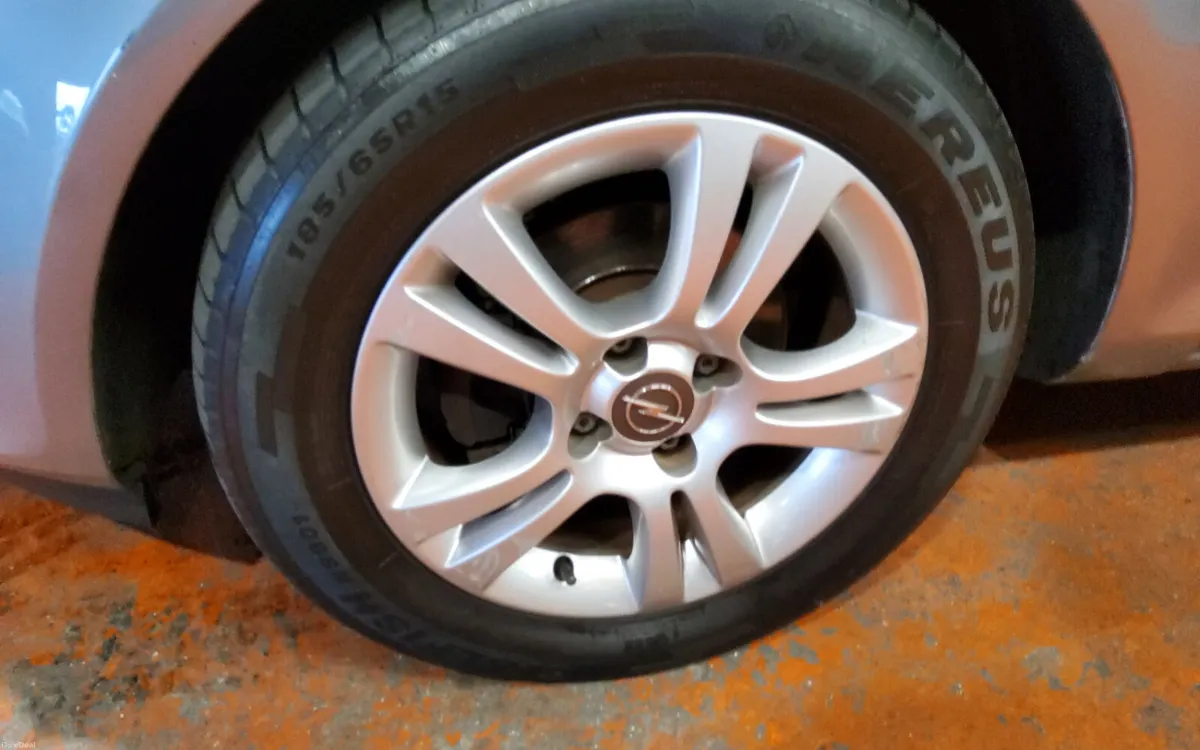 Opel Corsa 2012 - Image 4