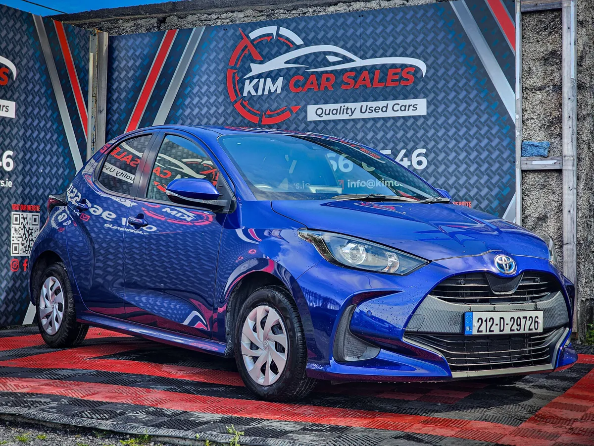 2021 Toyota Yaris Hybrid - Image 3
