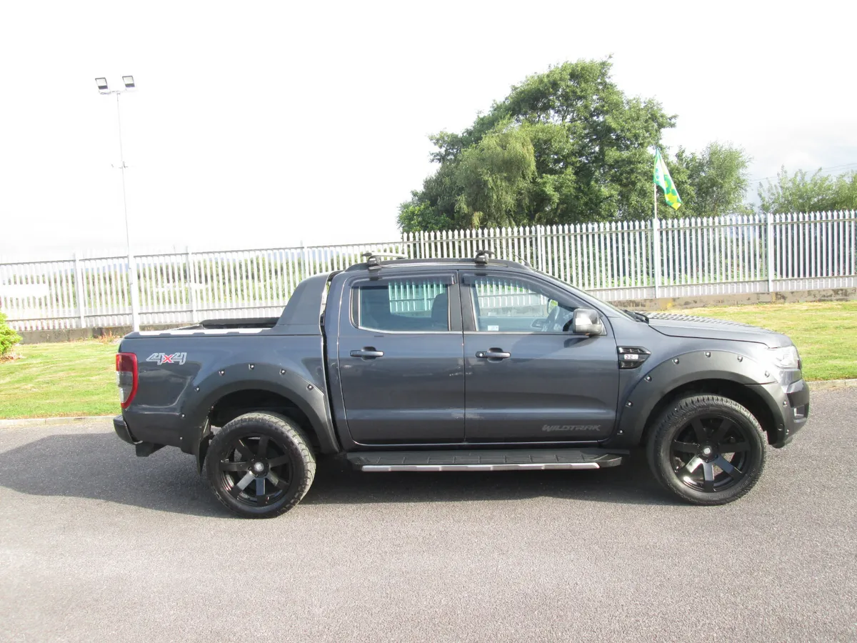 2018 Ford Ranger 3.2 Tdci Crew Cab Wildtrak Auto - Image 3