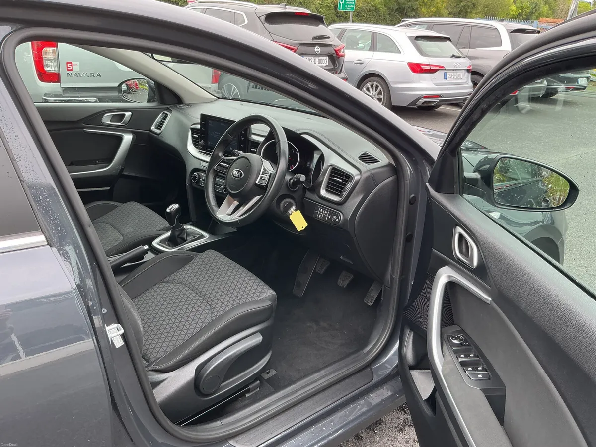 2021 KIA CEED CRDI ISG 2 DIESEL - Image 6
