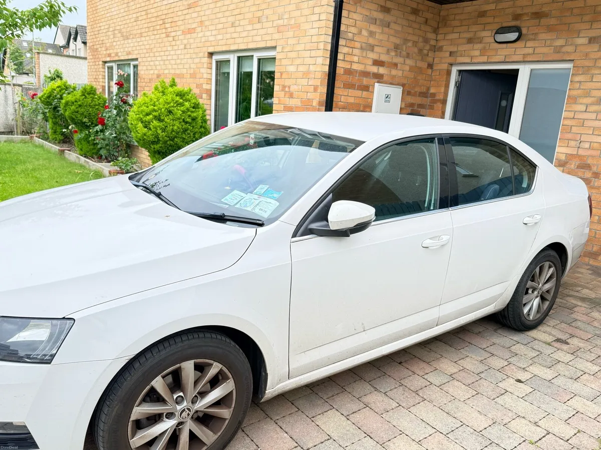 Skoda Octavia 2017 - Image 2