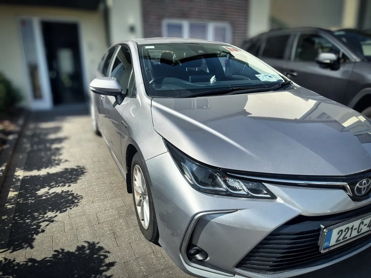 Toyota Corolla Sedan 2022 - Image 2