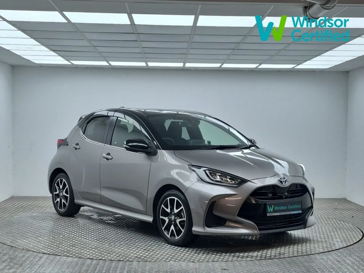 Toyota Yaris 1.5 Hybrid SOL - Image 1