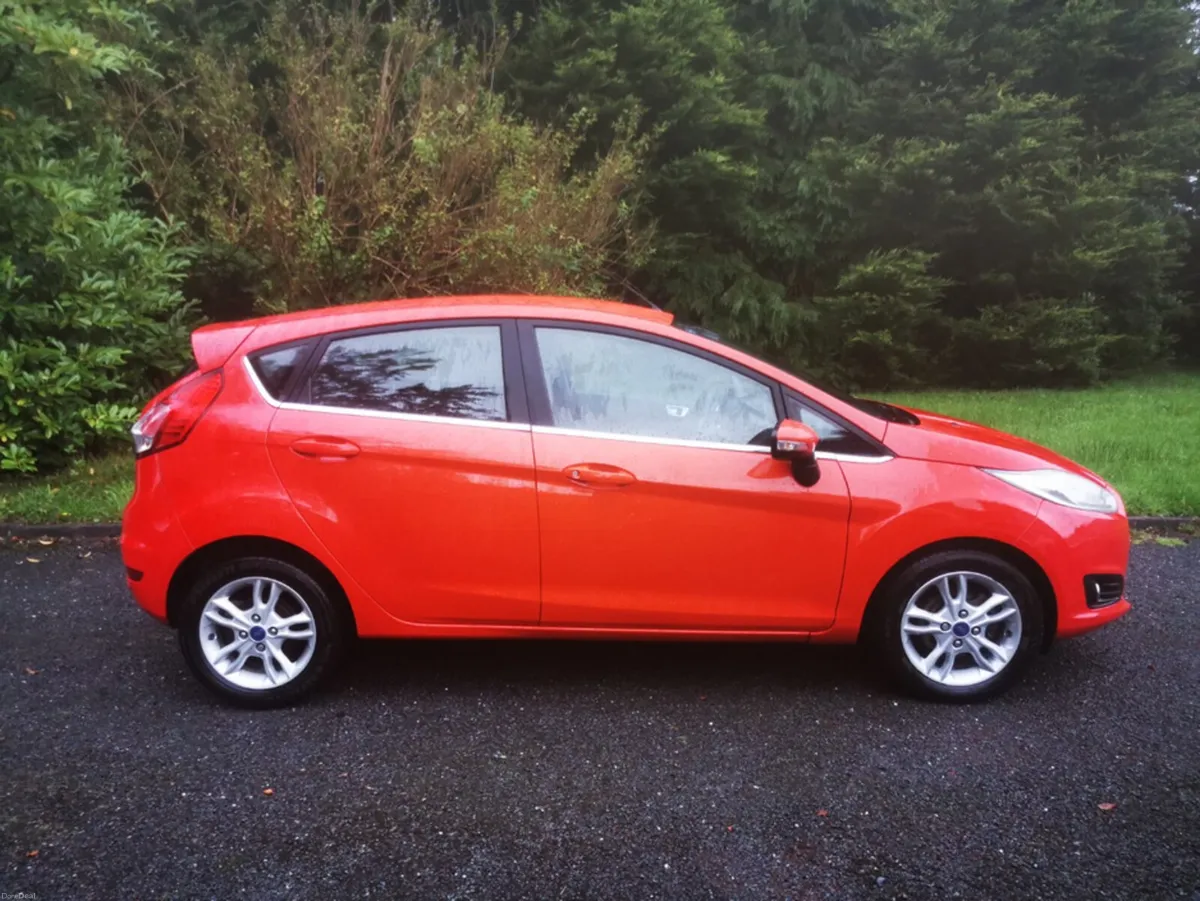 Ford Fiesta 1.5 TDCI ZETEC 75PS 5DR - Image 6