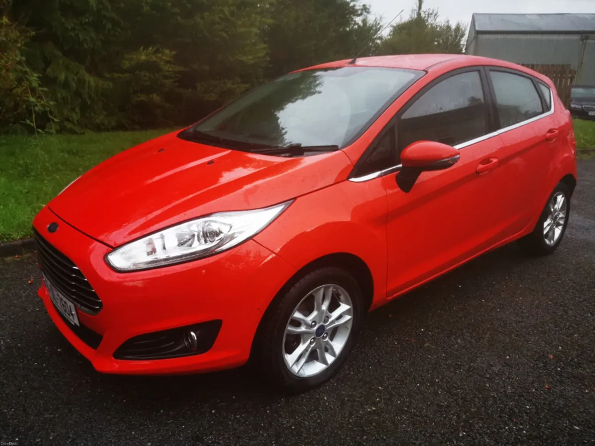 Ford Fiesta 1.5 TDCI ZETEC 75PS 5DR - Image 2