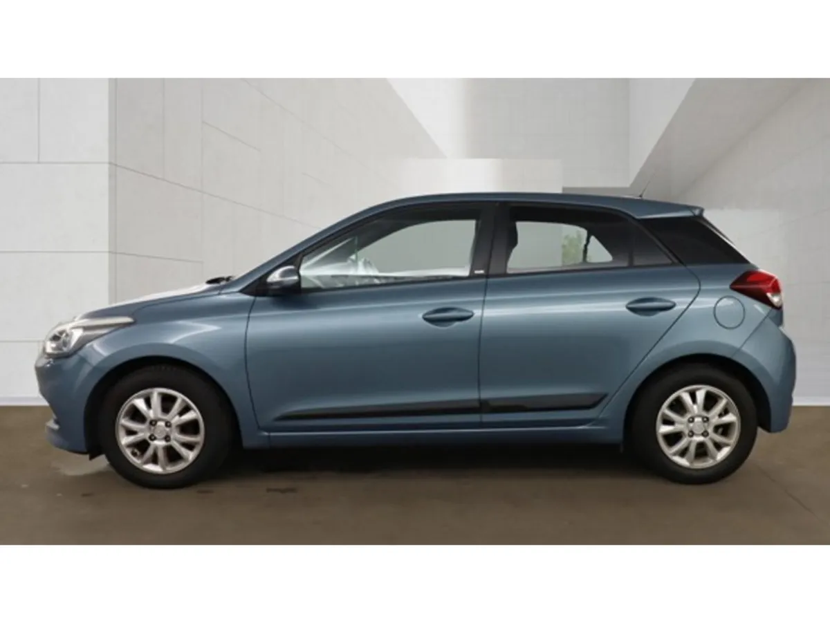 Hyundai i20 ACTIVE DELUXE 5DR - Image 6