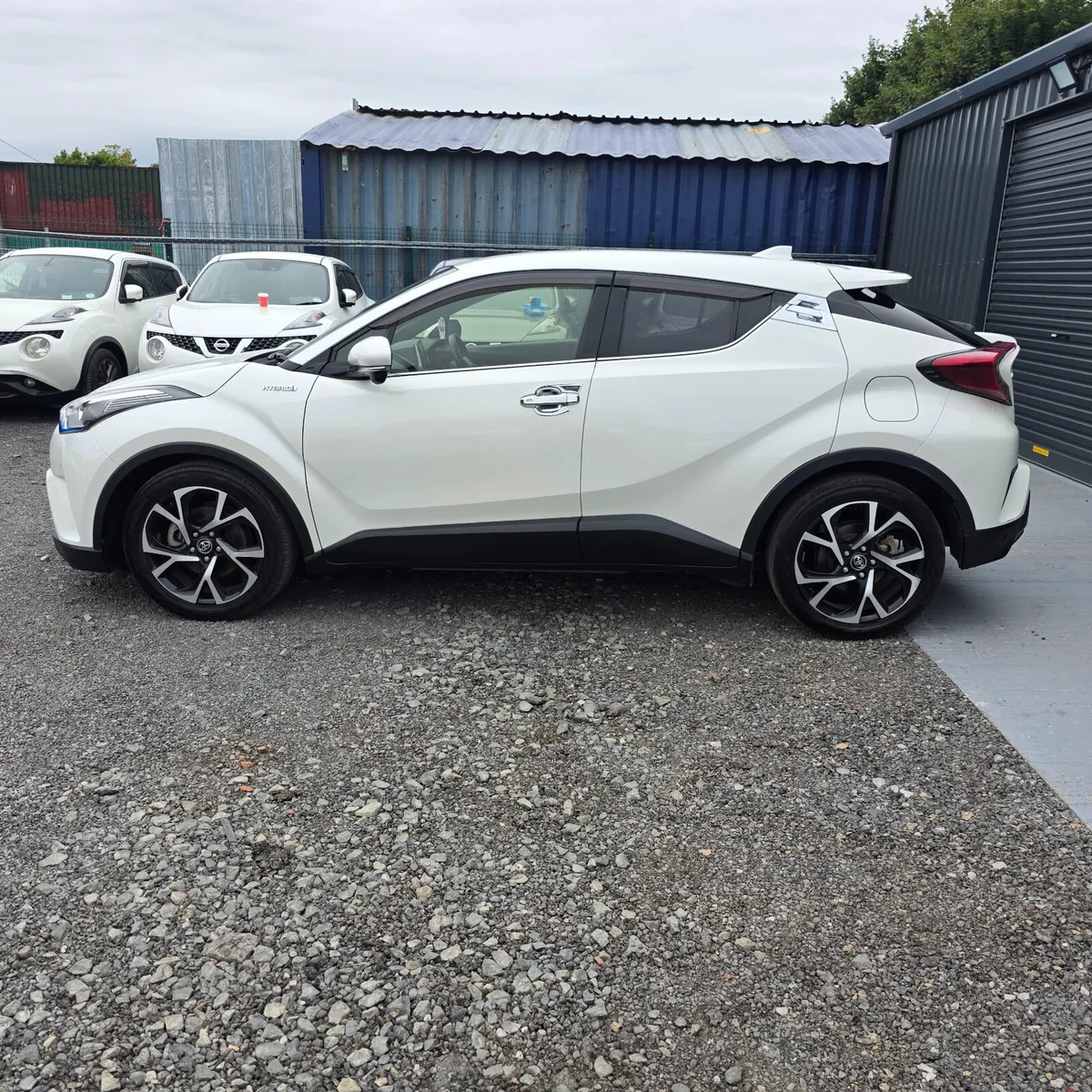 Toyota CH-R Hybrid Automatic 2018 Leather seats - Image 5