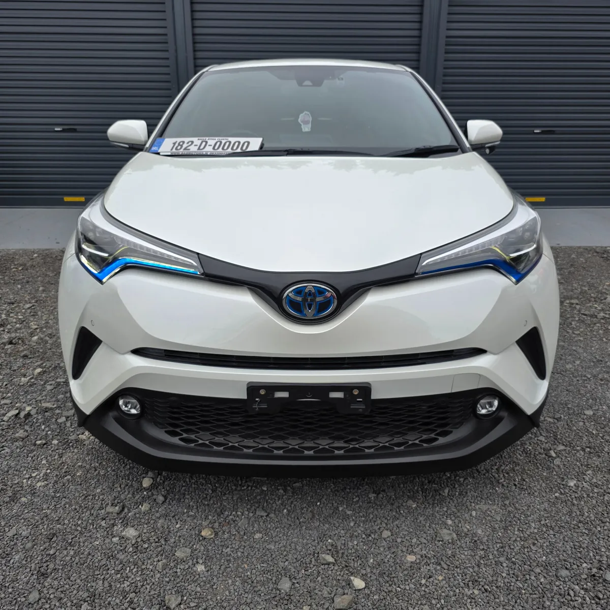 Toyota CH-R Hybrid Automatic 2018 Leather seats - Image 2