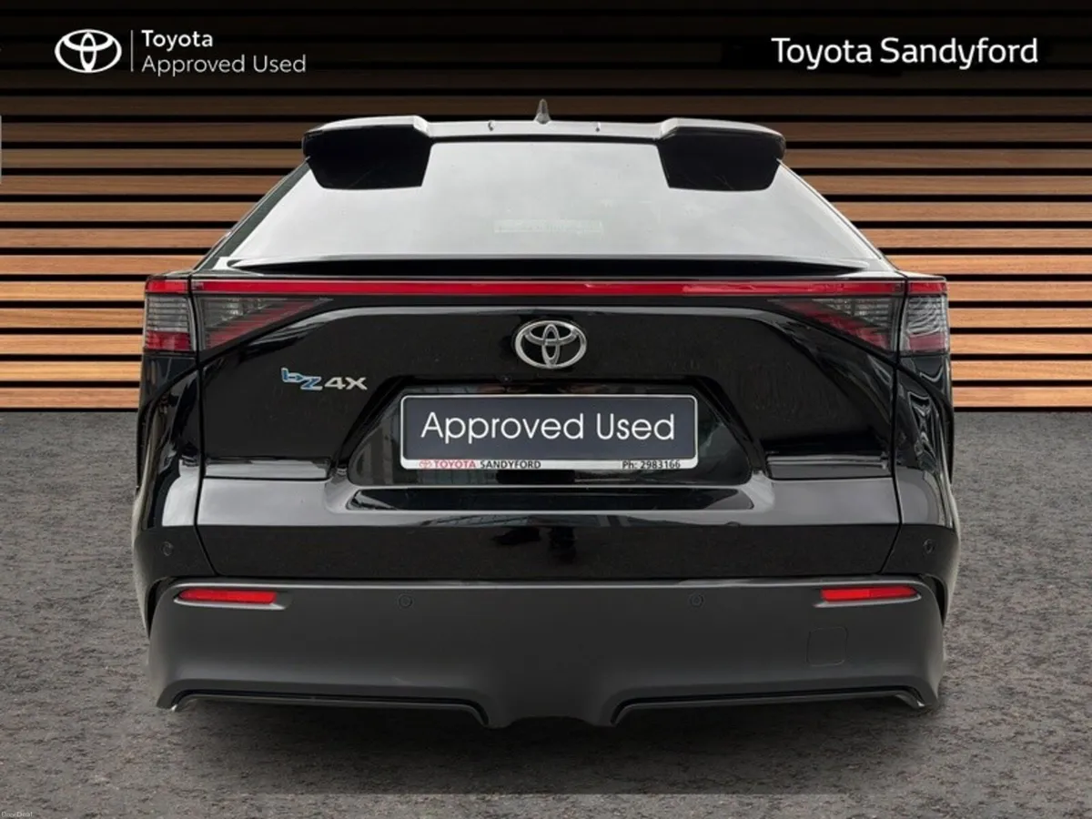 Toyota bZ4X SPORT EV AUTOMATIC // LEATHER HEATED S - Image 4