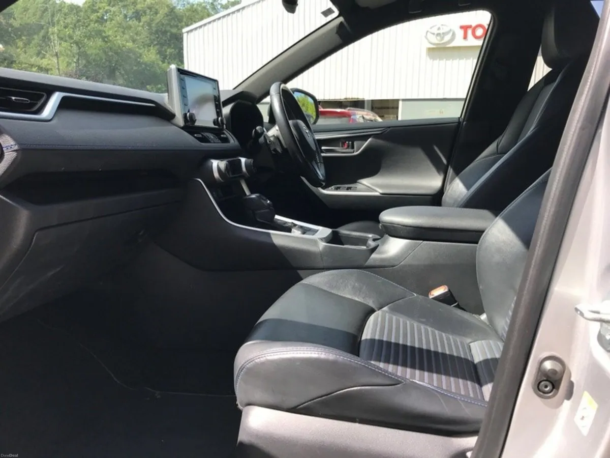 Toyota RAV4 HYBRID SPORT - GRANDONS - Image 6