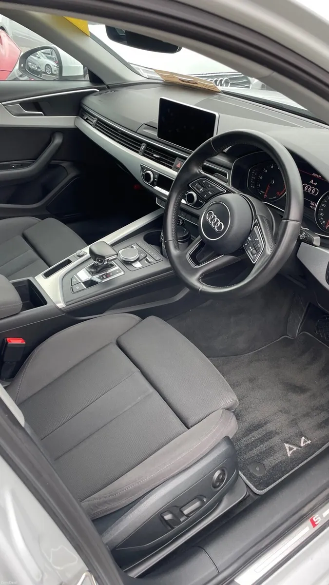 Audi A4 S-Line - Image 5