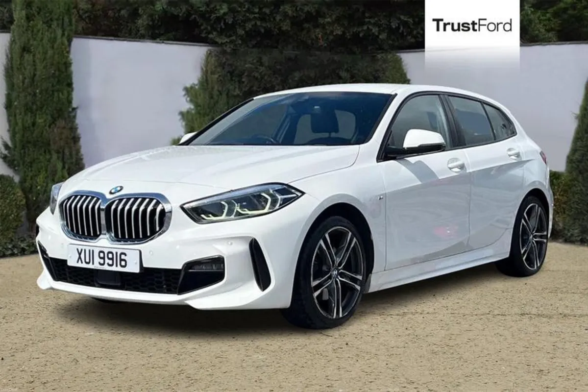 BMW 1-Series 118i M Sport 5dr Step Auto **FRONT & - Image 5