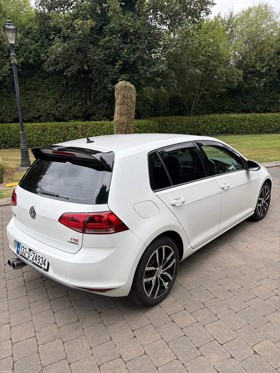 VOLKSWAGEN GOLF 1.4 TSI DSG - Image 2