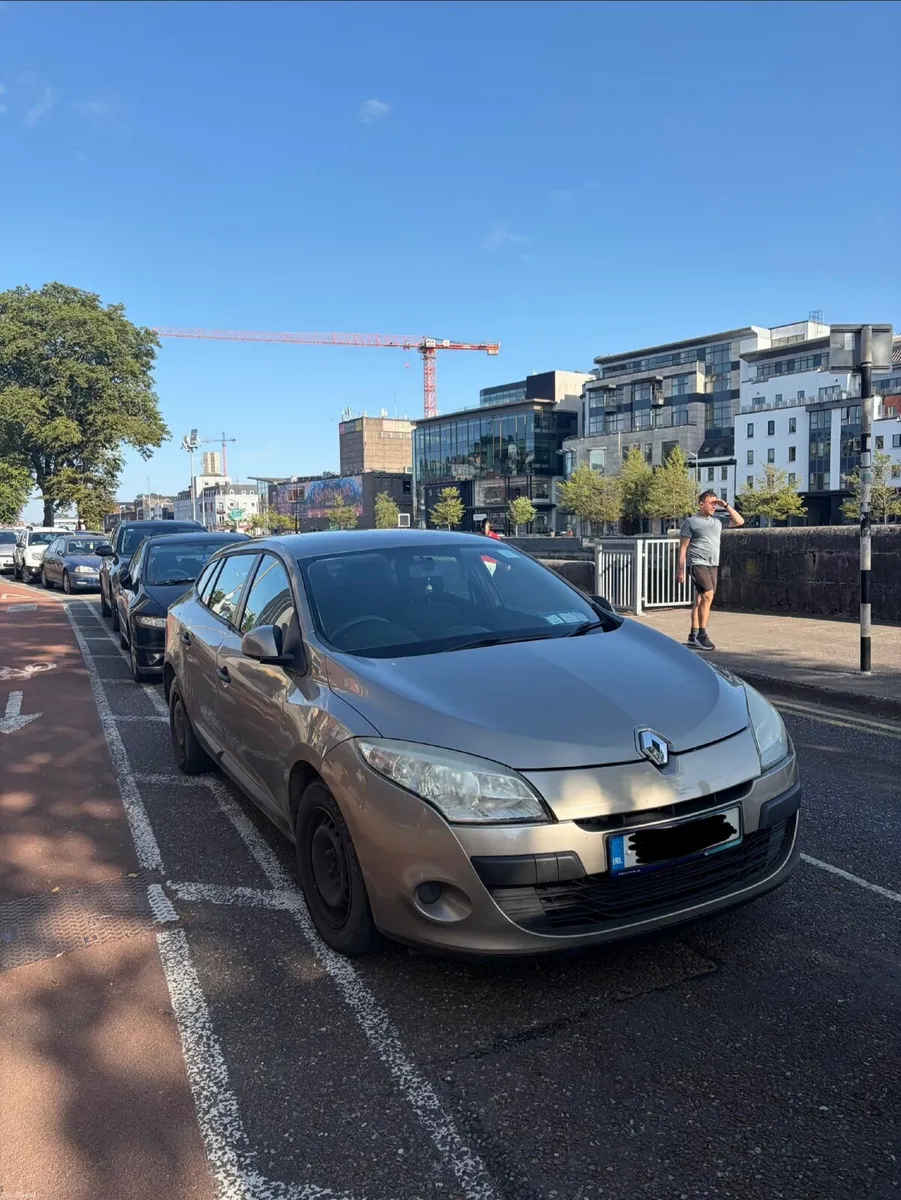 Renault Megane 2010 - Image 1
