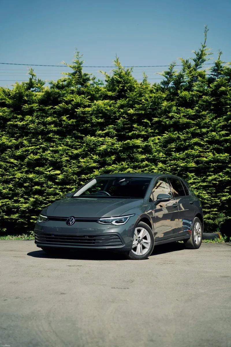Volkswagen Golf 2023 - Image 1