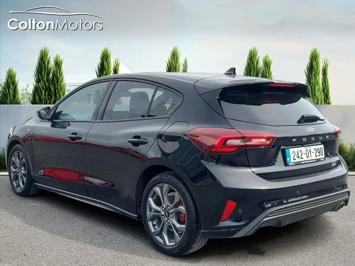 Ford Focus ST-Line 1.0L EcoBoost 125PS mHEV - Image 2