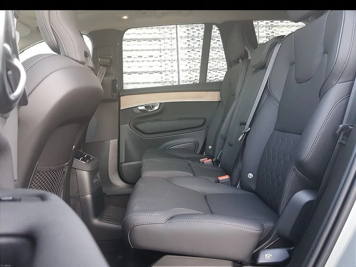 Volvo XC90 DEMO 0.95% PCP €187 PW/T8 PHEV AWD Plus - Image 6