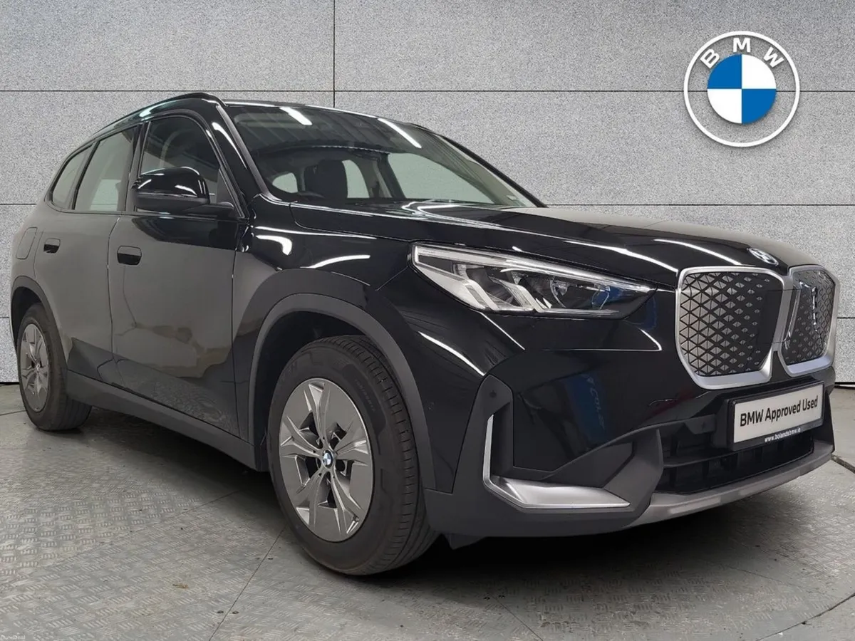 BMW iX1 eDrive20 Sport - Image 1