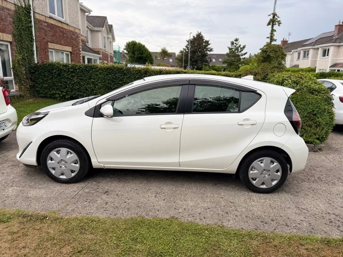 2021 Toyota Aqua Hybrid 1.5L Automatic 2 Year NCT - Image 4