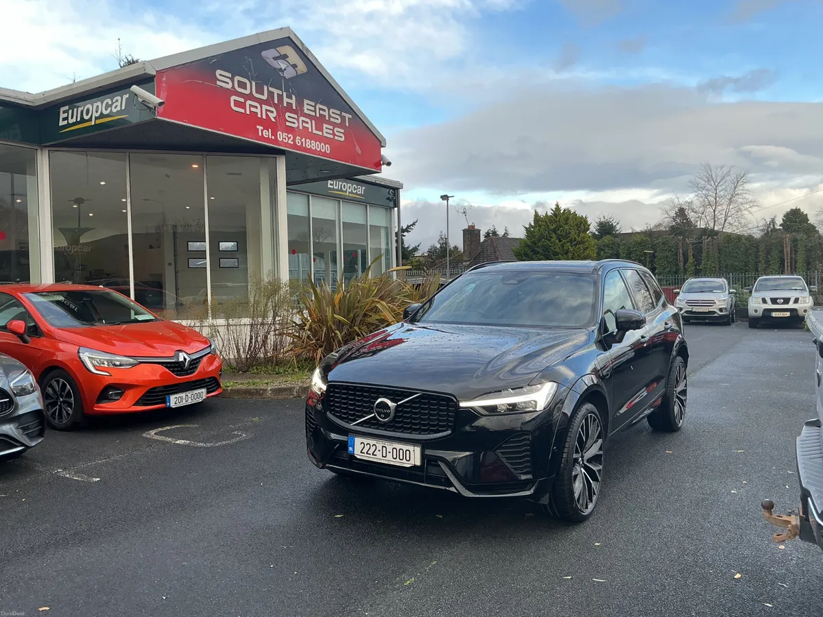 2022 VOLVO XC60 R-DESIGN PRO T8 RECHARGE AWD AIR/S - Image 1